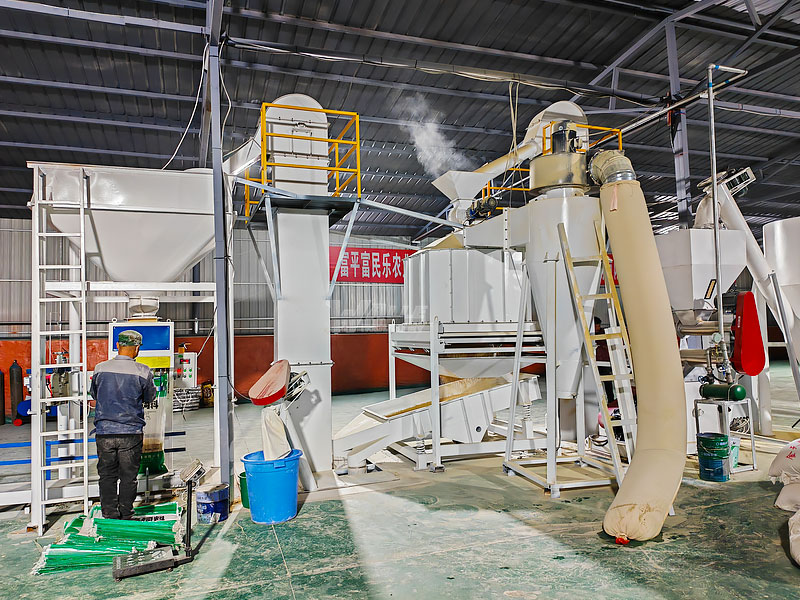 Complete Animal Feed Pellet Production Line: Turnkey 